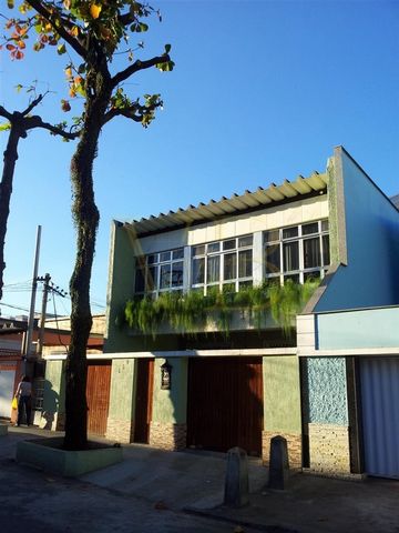 Located in Rio de Janeiro, Brazil, in one of the most valued areas of the North Zone, specifically in Vila da Penha, this property offers an excellent opportunity for investment, business or housing. With easy access, the property is approximately 10...
