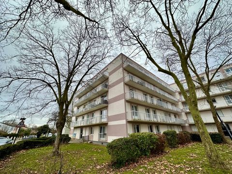 Dpt Yvelines (78), à vendre MAGNY LES HAMEAUX - Appartement 4 pièces 81 m2