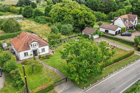 Situated in a semi-rural location just outside Brentwood, this charming 1930s detached chalet bungalow is set on a generous 1/4 acre plot. Boasting picturesque countryside views, this well-maintained property features beautifully landscaped front and...