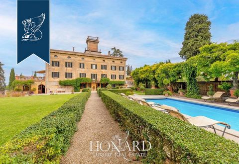 The old 12th -century old villa is sold, located on the hills of Umbria with a beautiful panoramic view of the Tiber Valley. Villa with an area of ​​1000 square meters is surrounded by a park with an area of ​​5000 square meters, including a pool and...