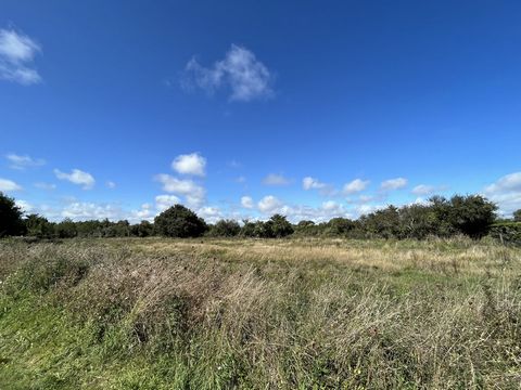 MOCQUARD Immobilier offers you this beautiful land in a subdivision of 7 lots, with an area of 437 m2 approx, bounded and serviced. A maximum floor area of 300 m2. Possibility to build a beautiful project in the immediate vicinity of the village, sho...