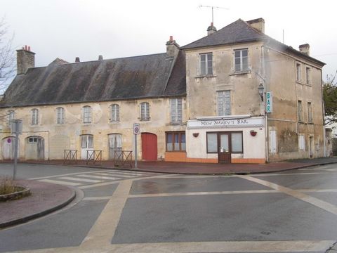 Dpt Calvados (14), à vendre FALAISE immeuble de 312 m² habitables