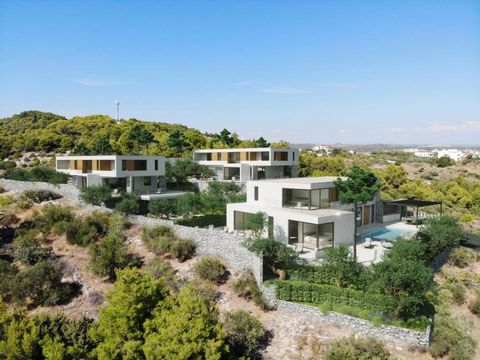 Schöne moderne Villa in der ersten Bauphase in ruhiger Lage, 700 Meter vom Meer entfernt im malerischen Vodice in der Nähe von Sibenik! Die Villa ist Teil eines Komplexes aus drei im Bau befindlichen Luxusvillen, deren Fertigstellung bis Ende 2023 ge...