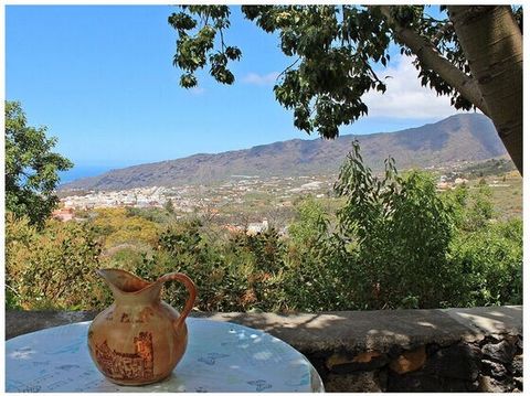 Very nice, well-equipped holiday home in Canarian style in the middle of a subtropical garden - very quiet. Particularly suitable for hikers.