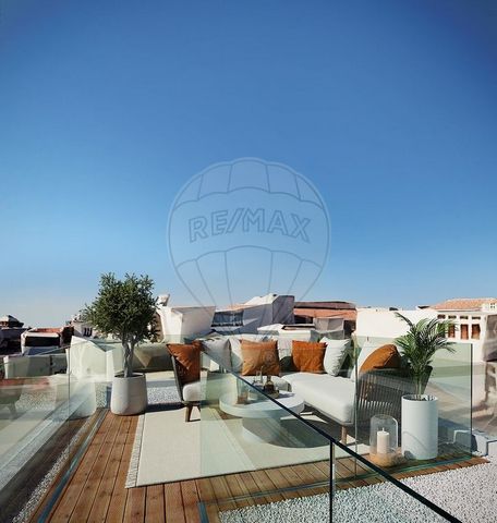 2 bedroom villa for sale Avant-garde project in the historic center of Portimão.   Located in the historic center of Portimão (Riverside) this current architectural project is just a few meters from the shops, restaurants, schools, parks, gardens and...