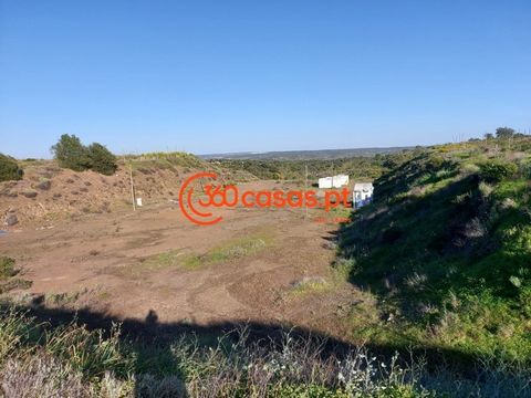 Rustic Land for Sale in Azinhal, Castro Marim Rustic land with 54707 m2 located in the parish of Azinhal, Municipality of Castro Marim. This property offers a serene environment and vast investment possibilities. It is close to Praia Verde, Manta Rot...
