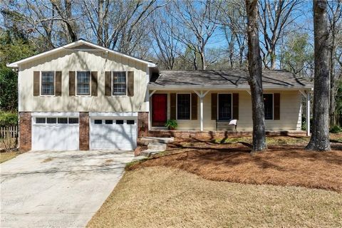 Welcome home! Such a cute house that has been cared for greatly by the current owners. Spacious layout with open kitchen offers views to all of the main floor and backyard. Upstairs you will find a fantastic master suite with a BRAND NEW BATH, 2 more...