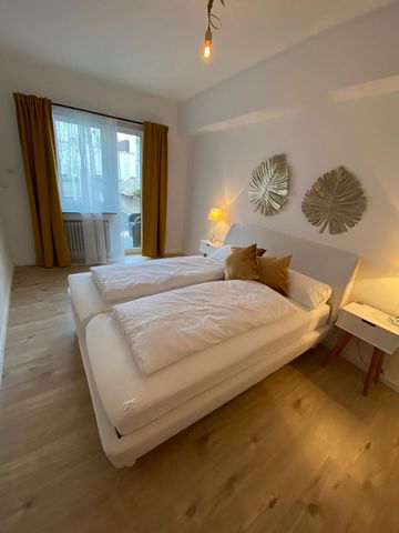 Welcome to your new cozy and fully furnished 2-bedroom apartment at Löhrstraße 46, Koblenz! The apartment features a fully equipped kitchen, a modern bathroom, and a bright living room. Enjoy the central location and the amenities of the area. Perfec...