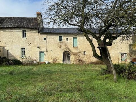 FOR SALE, 86 420 PRINCAY, less than 15 minutes from Loudun and Richelieu, Vanessa BOUCHER offers you this charming building, part of which is being renovated and part of which is still composed of outbuildings. The house, on two levels, currently com...