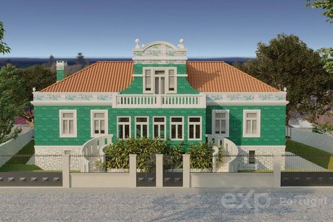 Palace from the 19th century, in the historic center of Parede, for total refurbishment. The property is sold with a project approved by the Cascais city hall.The project submitted to the city hall aims to transform the building into two dwellings: -...