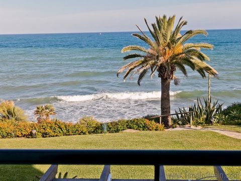 Located in Estepona. This beautifully presented, three bedroom, town house is perfect for families wanting to be right next to the beach. It has three floors with the ground floor having the large lounge/dining area, kitchen and access directly out o...