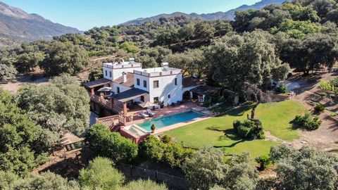 Very private country property located on the outskirts of Gaucin, Costa del Sol, Malaga, Andalusia with spectacular panoramic mountain views. There is an electric gate which gives access to the property, when you enter at the property there is a flat...