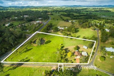 If you are looking for a large well-built brick home with plenty of shed space with easy access to the new Bruce Highway onramp, you have found it. The block is 1.93ha (4.76 acres) of gently sloping land, approximately 5 minutes to Gympie CBD. The 2 ...