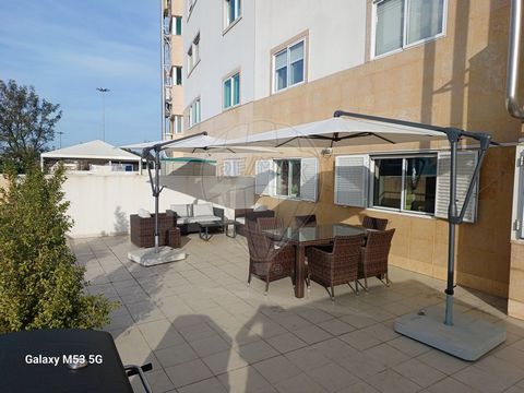 Description 3 Bedroom Apartment with Terrace and Double Parking Privileged Location: Enjoy the best between Carnide and Pontinha, in this bright 3 bedroom apartment, ideally situated in a quiet and convenient area. The proximity to two metro stations...