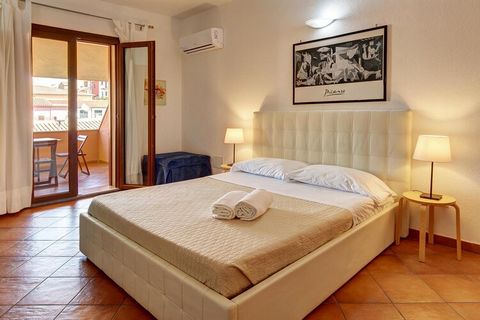 The 21 attractively furnished apartments are spread over a total of three floors. In the courtyard there is a pool with sun loungers and an outdoor shower. The lounge is equipped with a TV and a book and games corner. The center of Santa Teresa Gallu...