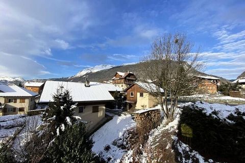 Charmante 2 kamers + hut voor 6 personen met gesloten garage. De residentie BEL ALP B is rustig gelegen in het dorp Saint-Jean-De-Sixt dichtbij het centrum en de winkels en op slechts 3 km van de resorts GRAND-BORNAND en LA CLUSAZ. HET APPARTEMENT BE...