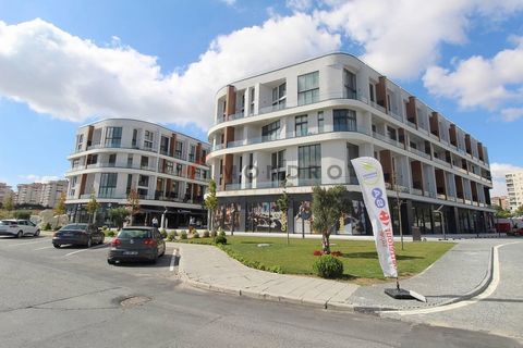 The apartment for sale is located in Beylikduzu, Istanbul Beylikduzu district is located on the European side of Istanbul. The district has shown rapid population and economic growth in recent years. There are many shopping centers, cinemas, and ente...