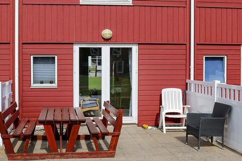 Ferienwohnung in bester Lage, nahe des kinderfreundlichen Strandufers und des kleinen Hafens in Øster Hurup. Die Wohnung hat einen offenen Küchen-/Wohnbereich mit Ess- und Sitzecke sowie ein Badezimmer im Erdgeschoss. Im Dachgeschoss des Reihenhauses...