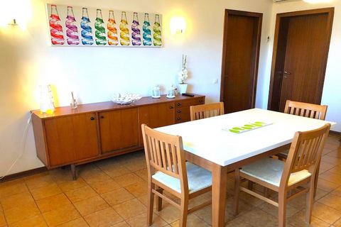 Stay in this beautiful villa that is equipped with an attractive private terrace and private garden for you enjoyment in an attractive environment. It is ideal for families, friends or couples. The region around Caorle offers beautiful walking routes...