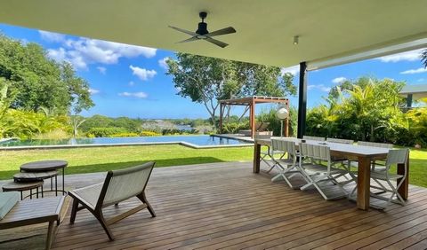 Elegance and serenity unite in this exceptional villa set in a brand-new private estate in Mauritius. This rare 380 m² property offers spectacular views over the Barachois and majestic Tamarin Bay, where sunsets over the ocean enchant every evening. ...