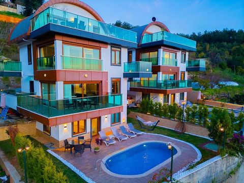 Discover the Luxurious 5-Bedroom Villa in Tepe, Alanya, Turkey Experience the epitome of luxury living with this stunning 5-bedroom villa situated in the picturesque neighborhood of Tepe, Alanya, Antalya, Turkey. This exceptional property boasts mode...