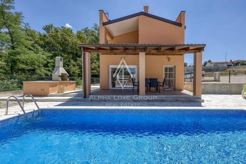 Poreč: Exceptional duplex pair with private pools for sale Discover a rare gem in the real estate market—a pair of duplex homes, each boasting its private pool and dedicated parking space. Situated in a tranquil area close to Poreč, these properties ...