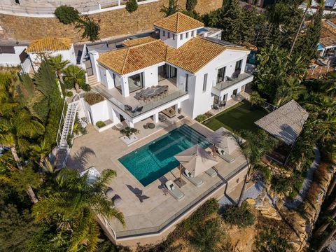 Villa La Vista located in the exclusive neighbourhood of El Rosario, a sought-after residential area renowned for its tranquil atmosphere and excellent amenities. This modern villa renovated in 2024 by esteemed architect Adolfo Kind and developed by ...