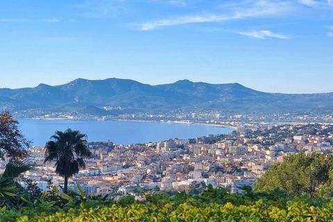 Exclusive to AMANDA PROPERTIES in the heart of prestigious California, where this magnificent villa invites you to enjoy breathtaking views over the Bay of Cannes and majestic sunsets over the Estérel massif. Surface area: 250 m² of elegance and comf...