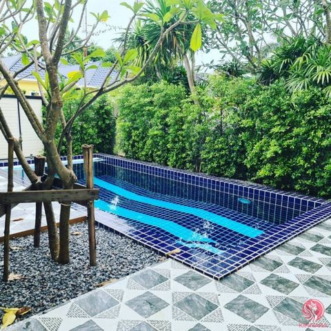 Platinum Residence is a gated complex of 24 villas located in the south of Phuket, just 5 minutes from the famous fishing village and the Rawai promenade, from where you can go to the nearby islands. A few kilometres from the project is one of the mo...