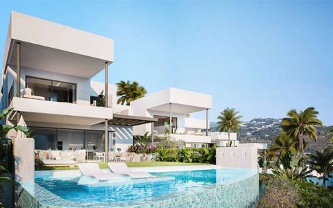 Semi-detached villas in Marbella East, Costa del SolAn exclusive selection of 20 homes located in one of the best areas, with views of the sea and the Santa Clara golf course. Spacious 4 bedroom villas with terraces, private pool and garden and under...