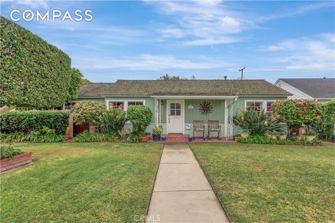 Welcome to this stunning 3-bedroom, 2-bathroom single-story home, ideally located less than a mile from the ocean and just moments from the serene beauty of Lake Park. Nestled in one of the best locations in Huntington Beach, this home offers the ult...