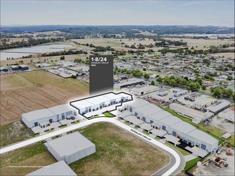 Cameron and Vicacres are pleased to offer for sale or lease, 8 brand new units in Moe’s fastest-growing industrial sector. These properties are built by a quality builder and the finishing touches are second to none. With building construction well u...