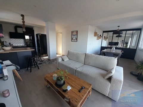 EXCLUSIEF VOOR HET EUROPEES AGENTSCHAP Het centrum van Lourdes, type 3 appartement van 66 m2 volledig gerenoveerd met kelder. Dit appartement bestaat uit een woonkamer van 23 m2 met balkon en een prachtig uitzicht over de stad, gemeubileerde en uitge...