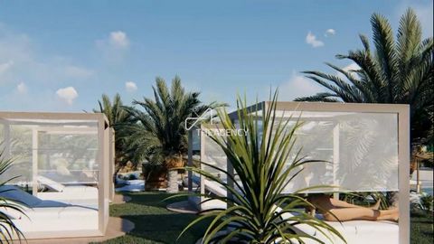 Welcome to The Links at Penina With 64 exclusive units spread over four buildings, The Links at Penina is a 5-star residential and holiday condominium that redefines luxury in the Algarve. Situated at the foot of the prestigious Penina Hotel & Golf R...