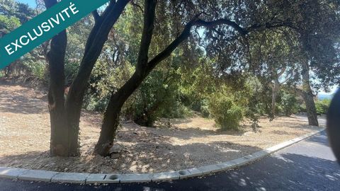 Exceptionnel terrain au "Domaine de Belle Croix"