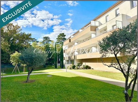 Appartement T2 avec ascenseur, terrasse et parking