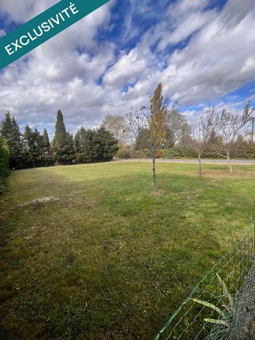 Terrain entièrement clôturé et viabilisé