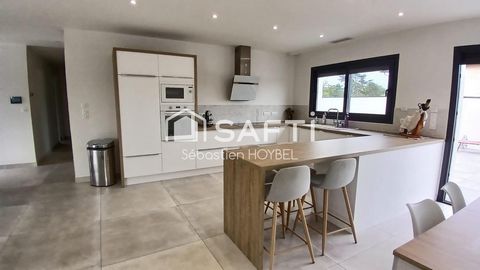 Maison contemporaine neuve de type 4 – 122,77 m² habitables