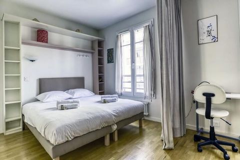 Plongez au cœur du charme parisien avec ce spacieux et lumineux appartement, niché dans le quartier enchanteur de la Butte aux Cailles. Réputé pour ses rues pavées, ses cafés animés et son ambiance artistique, ce quartier offre une parenthèse de calm...