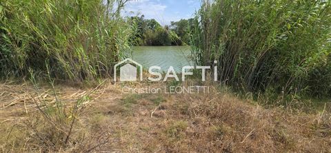 terrain agricole plat accessible en bords de route et au bords de la rivière l'Aude