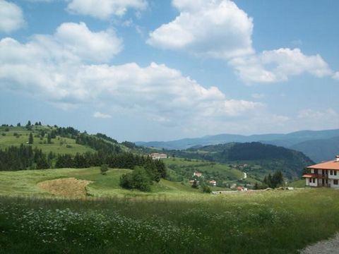 TEL.: ... ;0301 69999/WIR BIETEN SIE FÜR VERKAUF Ein PANORAMIC PLOT VON 1320 SQ.M. IN REGULATION-WITH PUP FOR HOLIDAY VILLAGE IN THE BEAUTIFUL RHODOPE VILLAGE OF GELA BUILDING PARAMETERS: KINT 1,2;COTA CORNICE-8M/-2 ETC.+/;ZP-320 SQ.M;MAXIMUM BUILT-U...