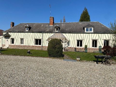 The New Agency offers for sale this magnificent farmhouse at the price of 405600 €. On the ground floor you will find a beautiful master suite and a large living room, upstairs you will be amazed by these 4 very spacious bedrooms accompanied by a bat...