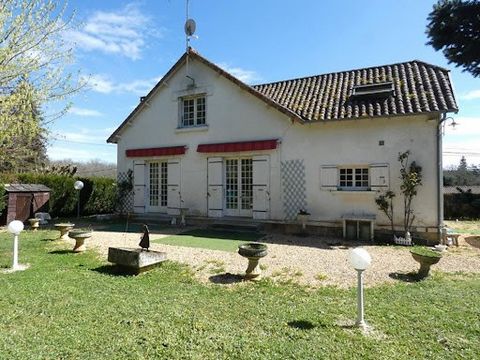 SAVIGNAC LES EGLISES 24420. Price 194 250 euros Agency fees included (including 5% TTC at the expense of the purchaser, or 185 000 euros excluding agency). DPE class E GHG class E (estimated amount of annual energy expenditure for standard use: betwe...