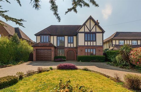 Constructed approx. 17 years ago to the current owners' exact specifications this super home offers nearly 5,000 sq ft of great proportioned rooms with high ceilings throughout, a south facing rear garden in excess of 100', bespoke kitchen and 5 bath...