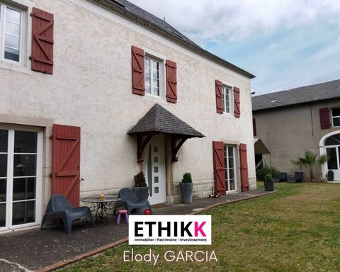 House Béarnaise + Barns + garden In the town of Pardies (64) between sea and mountains, come and discover this exceptional property. Béarnaise house completely renovated with the charm of its barns. From the opening the magic operates: inner courtyar...