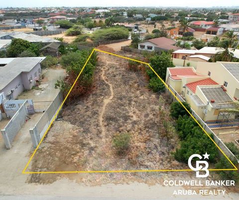 REDUCED to a special price of US$ 199.000 This private property land of 874 m2 is located in Tanki Leendert just off the main road and can be built both residentially or commercially. From where it is located the drive to the beach is about 7 minutes...