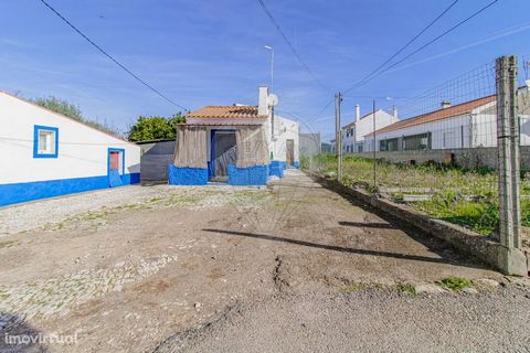 2 bedroom villa for sale in Santa Vitória do Ameixial, Estremoz The villa has been completely remodeled and is equipped with Solar Panel, 200l hot water, fireplace in the living room with heating outlets for bedrooms; Air conditioning and wood burner...