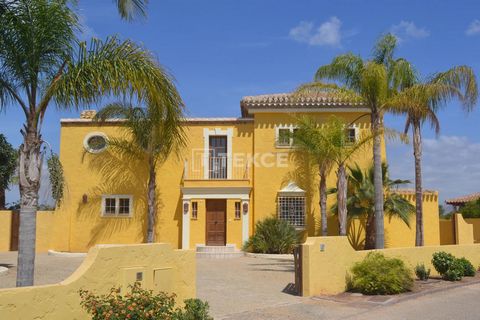 Villas de 5 Chambres Dans une Prestigieuse Résidence Hôtelière à Cuevas del Almanzora Les villas à Almeria sont situées près de Playas de Vera, une vaste plage connue pour sa grande qualité. La proximité de la plage et de la municipalité de Garrucha ...