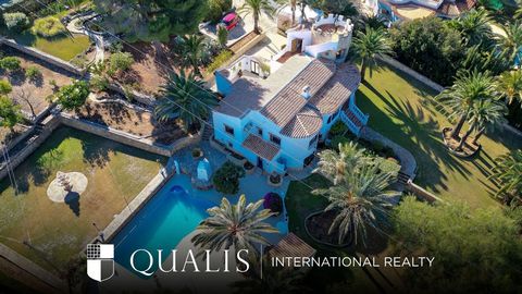 Welcome to this magnificent property located on the picturesque slopes of Montgó, in Denia. This exclusive residence offers a perfect combination of elegance, comfort, and breathtaking views that will leave you speechless. Upon entering the property,...
