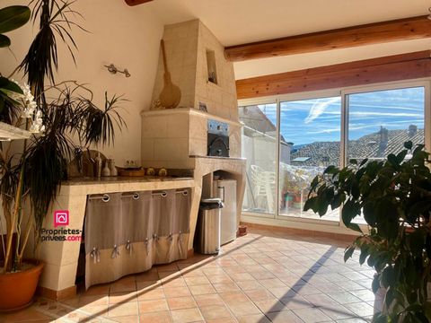 EXCLUSIVE! Let me introduce you to this four-story building in Sisteron, with a generous size of 210sqm. With its 9 rooms, including 3 bedrooms, this property has everything to seduce you. It offers 2 modern studios on the 1st floor of approximately ...